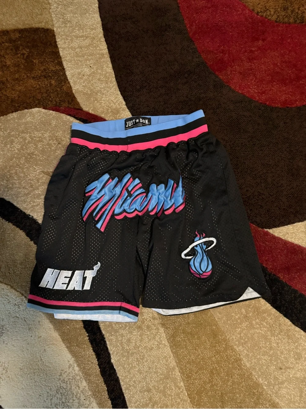 NBA Miami Heat basketball shorts just don. Miami Vice look vintage size S.